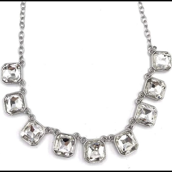 Chloe & Isabel Retro Glam Statement necklace - Picture 3 of 3